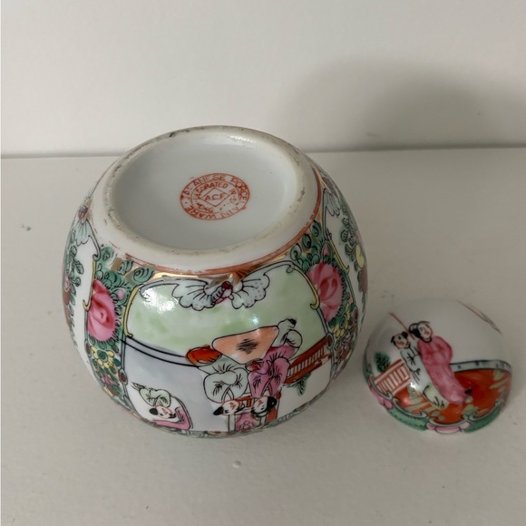 Vintage porcelain Japanese ginger jar pink and green - Picture 10 of 11